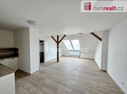 Pronájem bytu, 2+kk, 50 m²