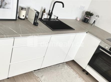 Pronájem bytu, 2+1, 63 m²