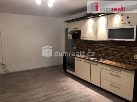 Pronájem bytu, 1+kk, 33 m²