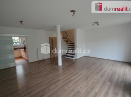 Pronájem - dům/vila, 150 m²