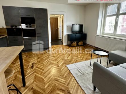 Pronájem bytu, 2+kk, 44 m²