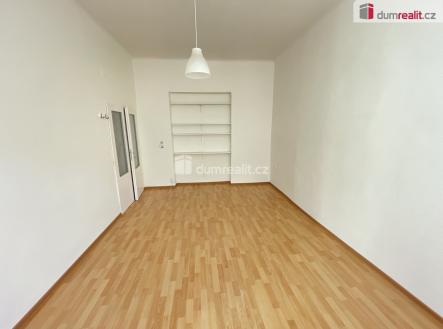 Pronájem bytu, 1+kk, 32 m²