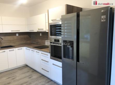 Pronájem bytu, 3+kk, 97 m²