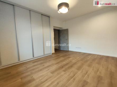 Pronájem bytu, 3+kk, 80 m²