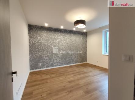 Pronájem bytu, 3+kk, 80 m²