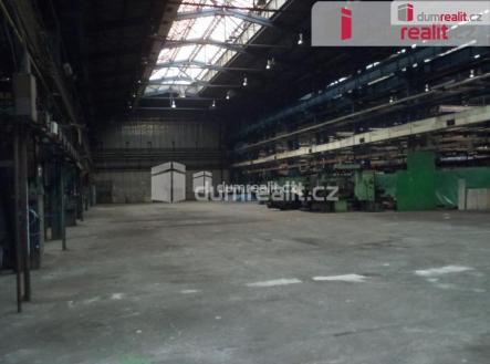 Pronájem výrobní prostor, 600 m²