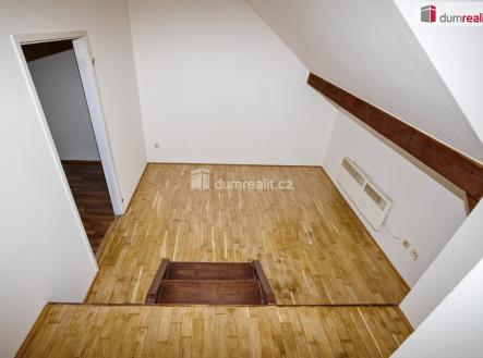 Pronájem bytu, 2+1, 37 m²