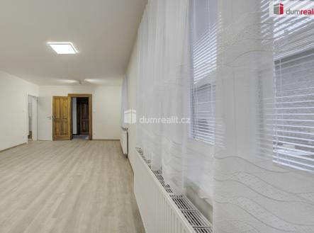 Pronájem bytu, 3+kk, 62 m²