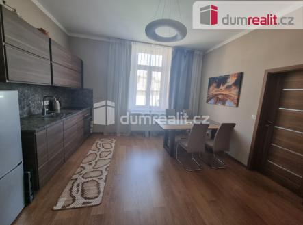 Pronájem bytu, 3+kk, 62 m²