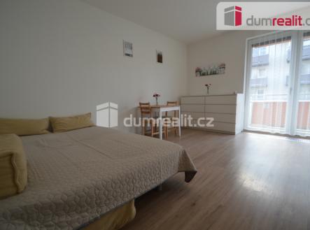 Pronájem bytu, 1+kk, 40 m²