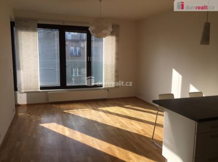 Pronájem bytu, 2+kk, 68 m²