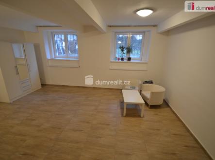 Pronájem bytu, 1+kk, 35 m²