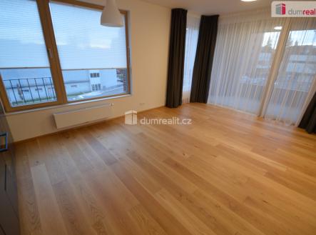 Pronájem bytu, 2+kk, 66 m²