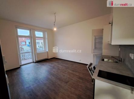 Pronájem bytu, 2+kk, 43 m²