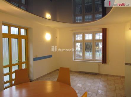 Pronájem kanceláře, 50 m²