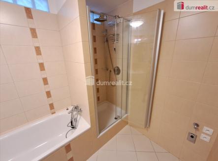 Pronájem bytu, 4+kk, 84 m²