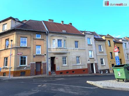 Prodej - nájemní dům, 240 m²