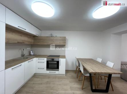 Pronájem bytu, 1+kk, 37 m²