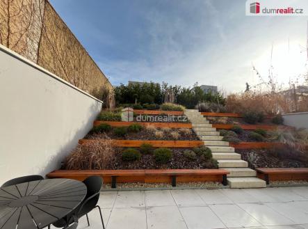 Pronájem bytu, 1+kk, 37 m²