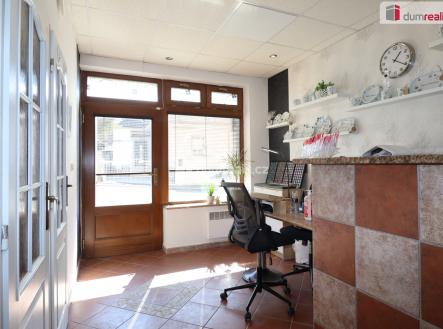 Pronájem obchodní prostor, 35 m²