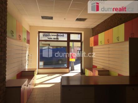 Pronájem - obchodní prostor, 50 m²