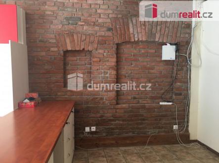 Pronájem - obchodní prostor, 50 m²