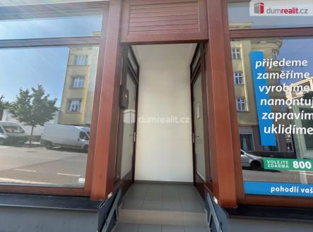 Pronájem - obchodní prostor, 50 m²