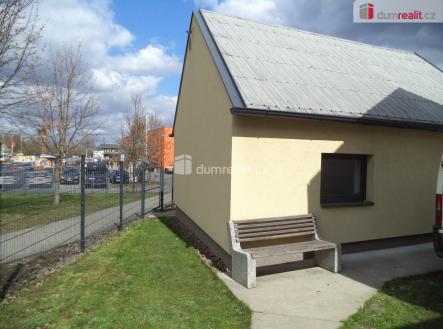 Pronájem - obchodní prostor, 50 m²