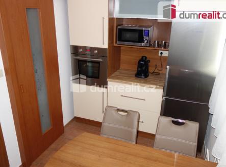 Pronájem bytu, 2+1, 56 m²