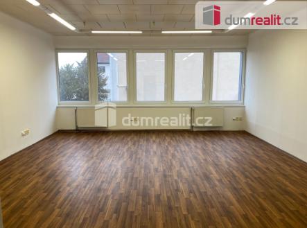 Pronájem - kanceláře, 38 m²