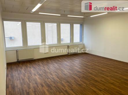 Pronájem - kanceláře, 38 m²