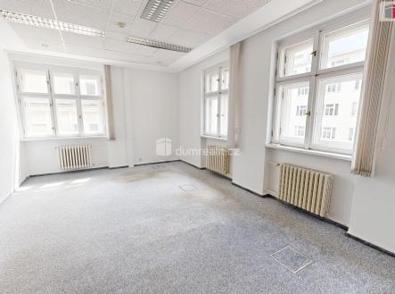 Pronájem kanceláře, 23 m²