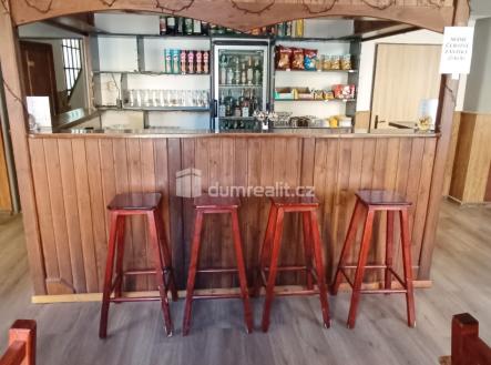Pronájem - restaurace, 260 m²