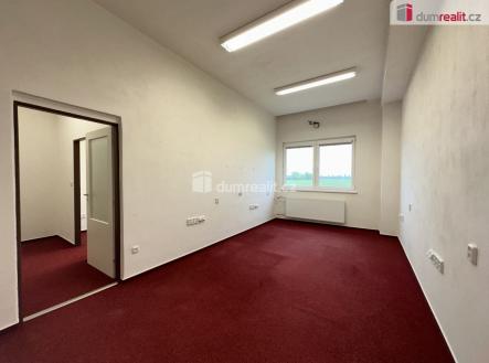 Pronájem - kanceláře, 109 m²