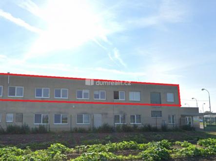 Pronájem - kanceláře, 200 m²