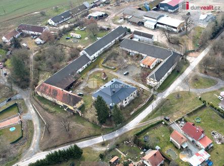 Prodej - hotel, 1 000 m²
