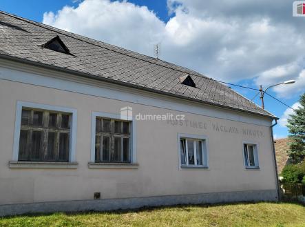 Prodej domu/vily, 1 543 m²