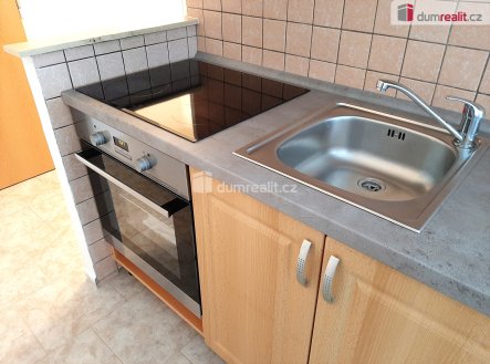 Pronájem bytu, 2+1, 66 m²