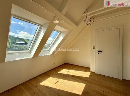 Prodej bytu, 4+kk, 105 m²