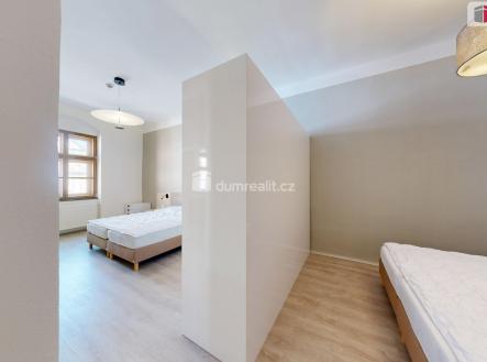 Pronájem bytu, 2+kk, 95 m²