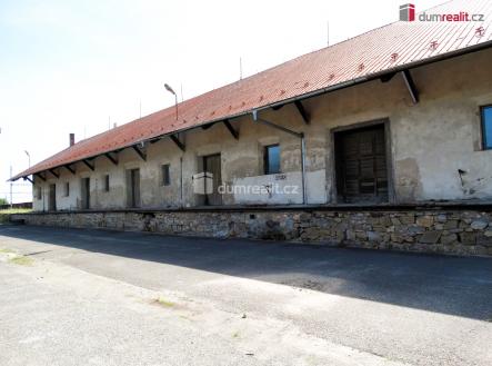 Pronájem - komerční objekt, sklad, 330 m²