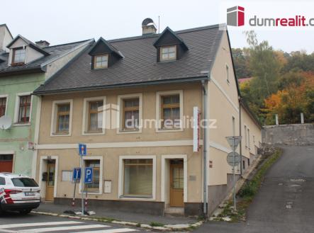 Pronájem obchodní prostor, 150 m²