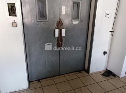 Prodej komerčního objektu, výroba, 1 466 m²