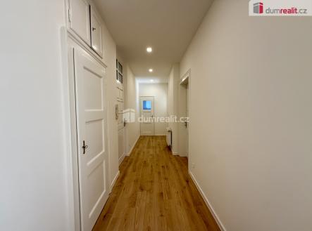 Pronájem bytu, 3+1, 105 m²