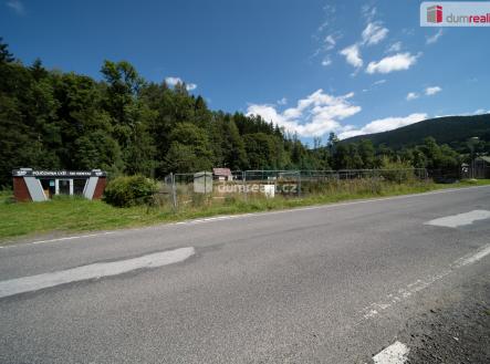 Prodej pozemku pro komerční výstavbu, 1 301 m²