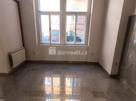 Pronájem kanceláře, 85 m²