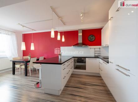 Prodej bytu, 4+kk, 98 m²