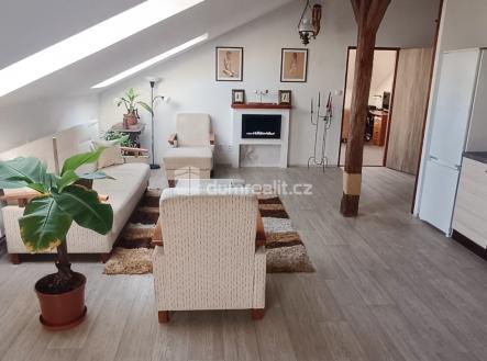 Prodej bytu, 1+1, 93 m²