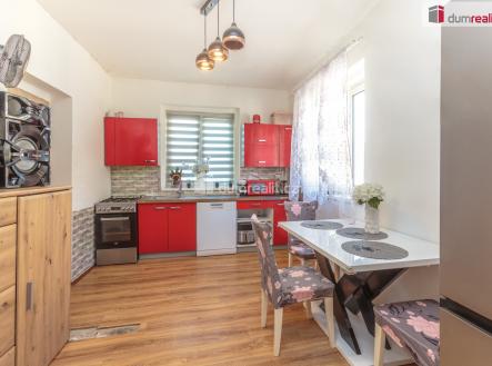 Prodej nájemního domu, 360 m²