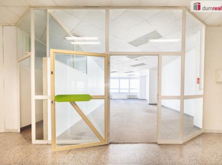 Pronájem obchodní prostor, 62 m²